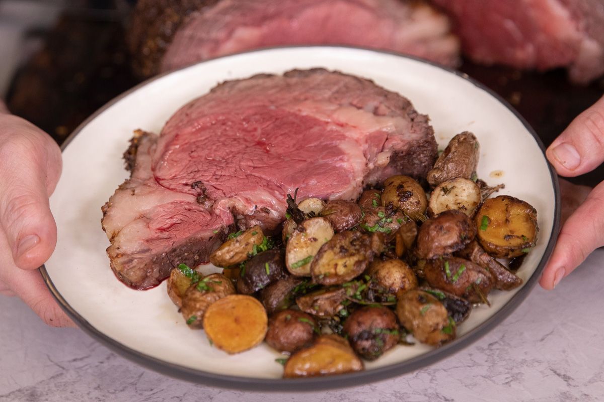 Perfect Prime Rib with Garlic Herb Rub